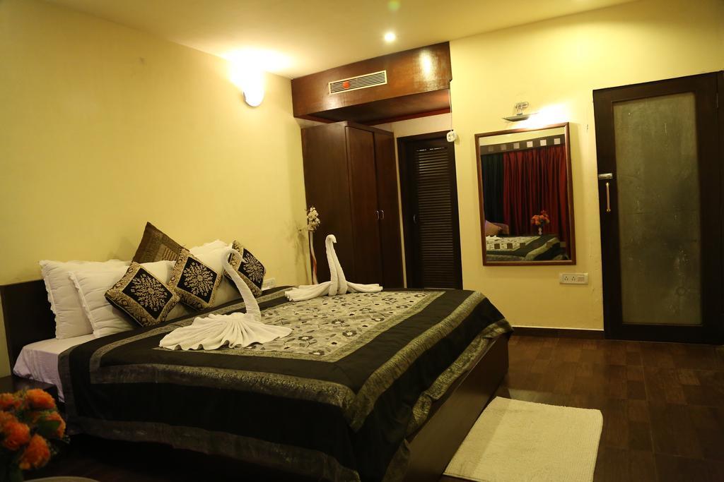 Meuse Jupiter Business And Luxury Hotel Насик Номер фото