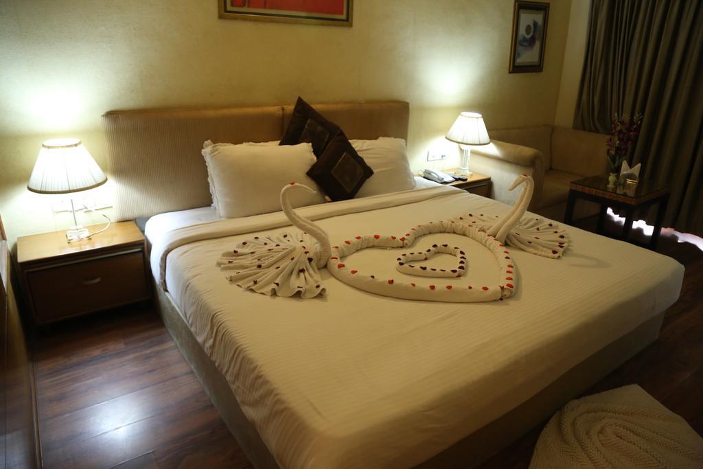 Meuse Jupiter Business And Luxury Hotel Насик Номер фото