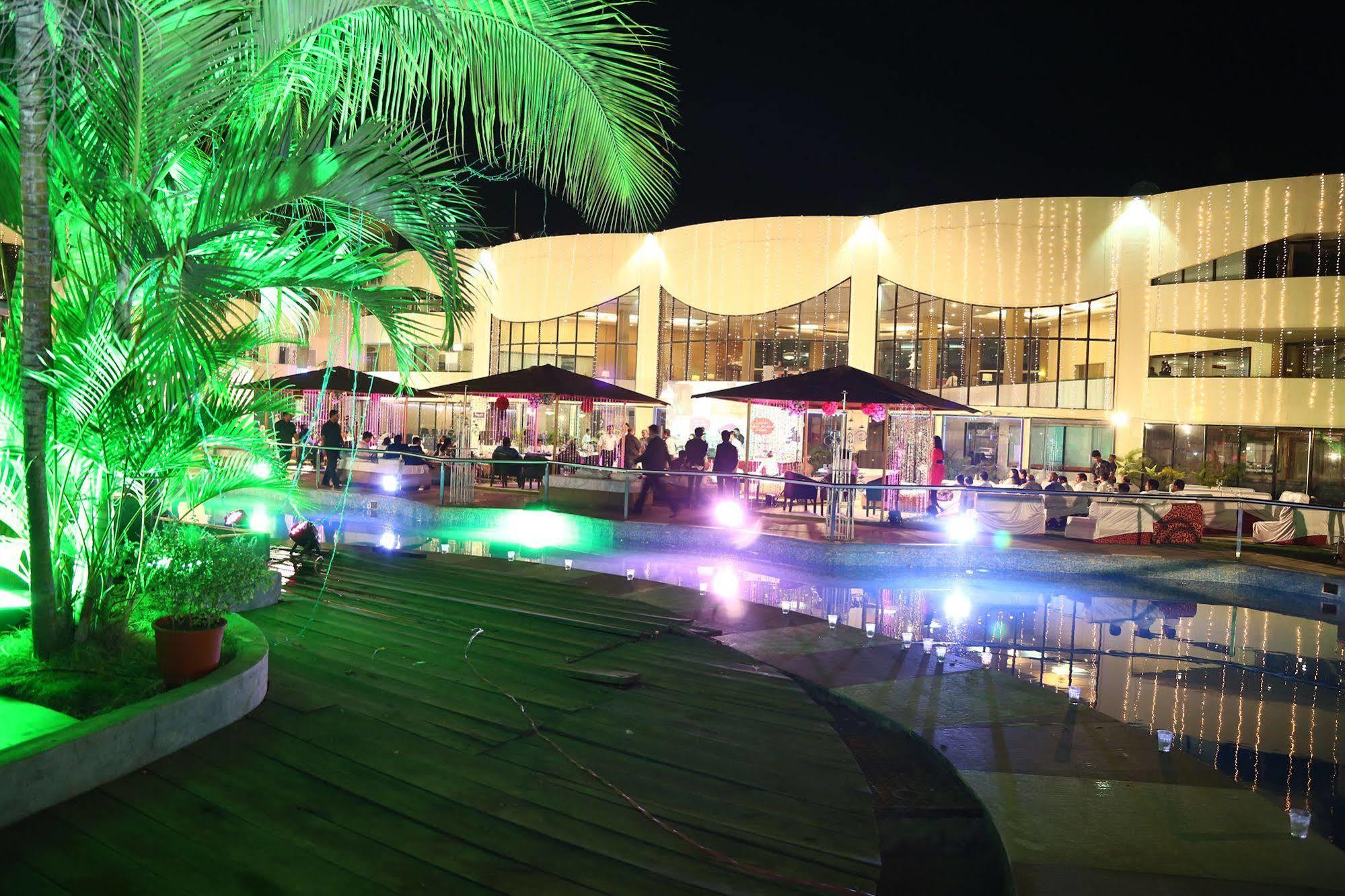 Meuse Jupiter Business And Luxury Hotel Насик Экстерьер фото